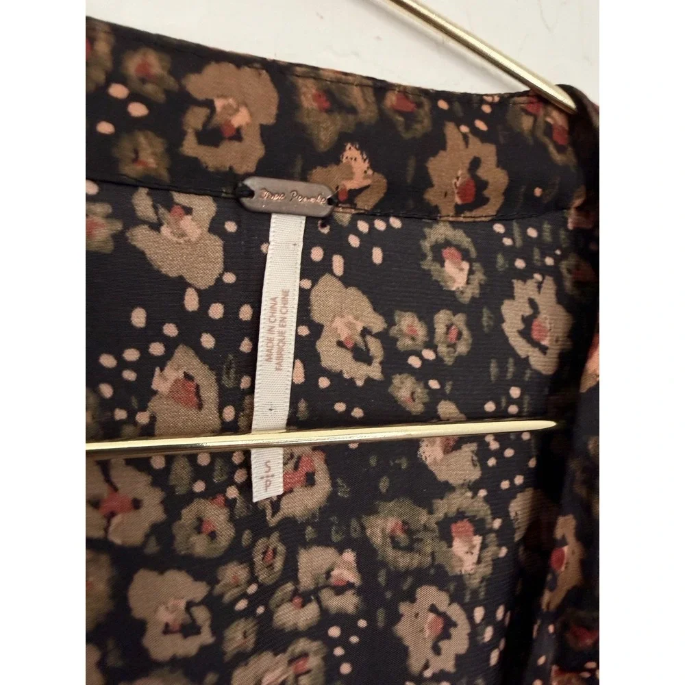 Free People Floral Surplice Peplum Victorian Blouse V-Neck Puff Sleeve Sz Small